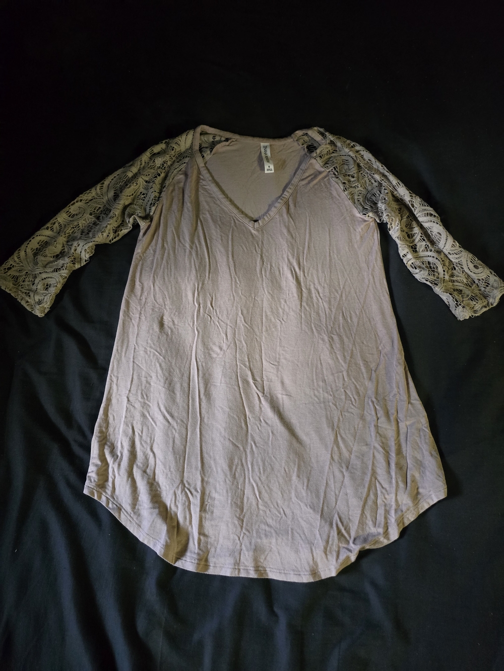Lavender V-Neck Tunic with Lace 3/4 Sleeves
